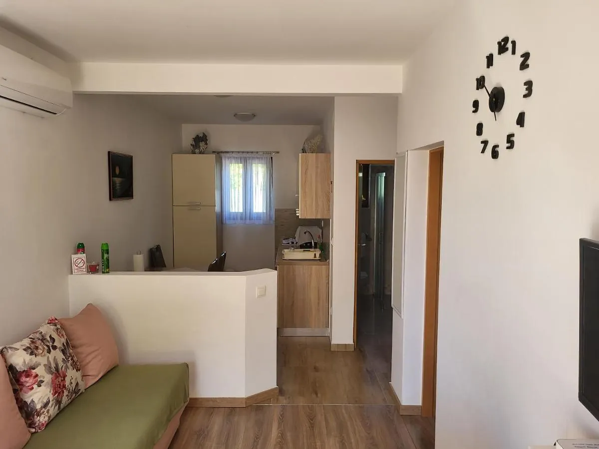 Apartment Luna Malinska
