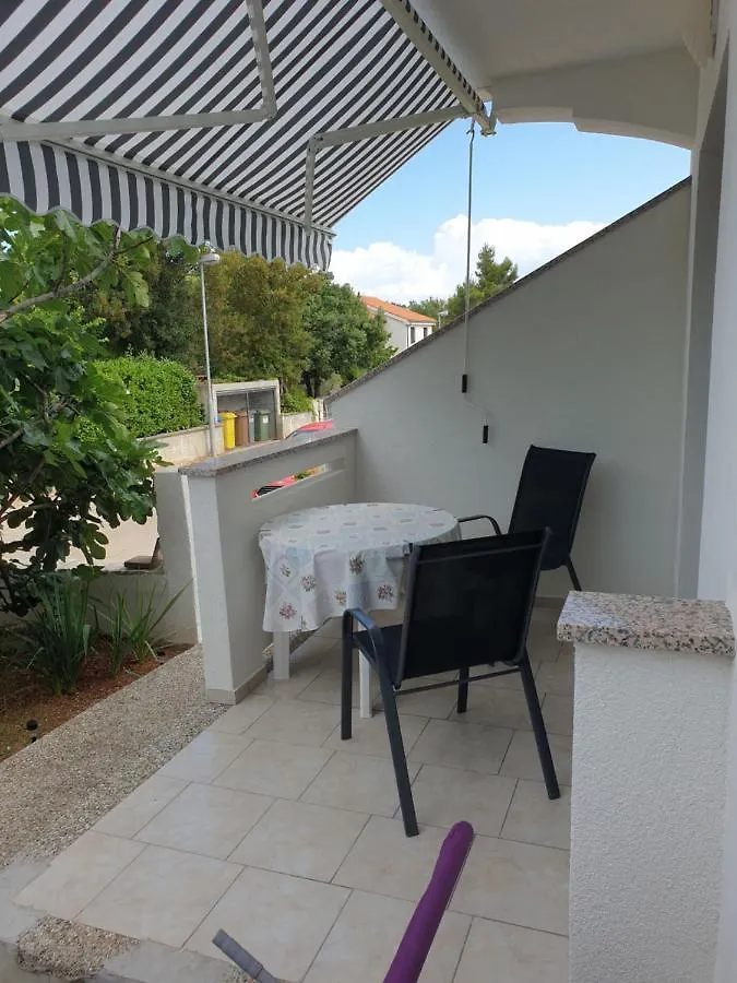 Apartment Luna Malinska